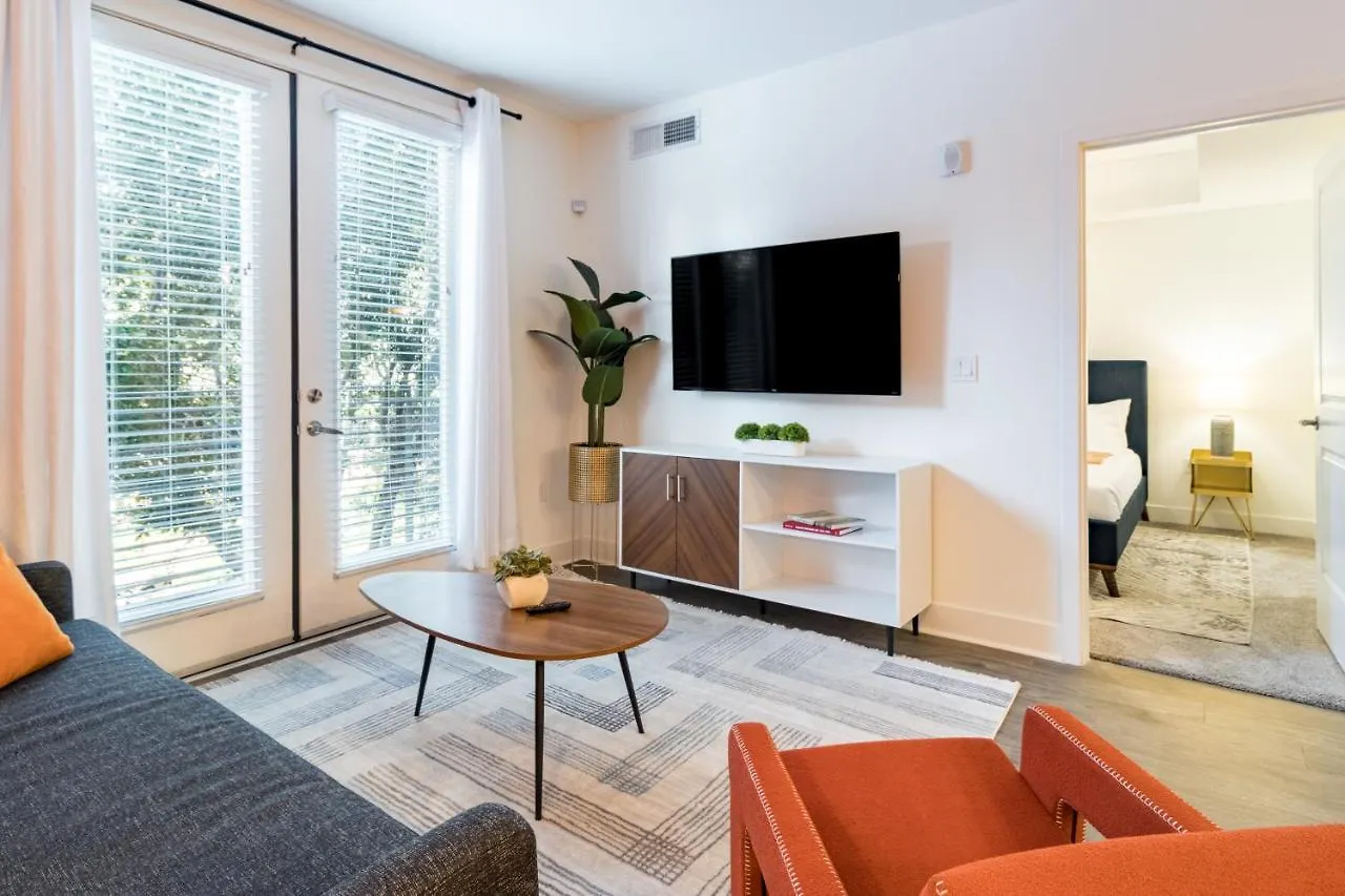 Luxurious Poolside Phoenix Oasis Heart Of Midtown! Апартаменты